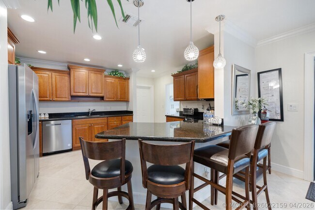 Building Photo - 3211 Seaward Dr