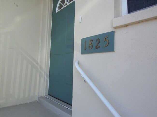 Building Photo - 4230 Castlebridge Lane Unit 825B18