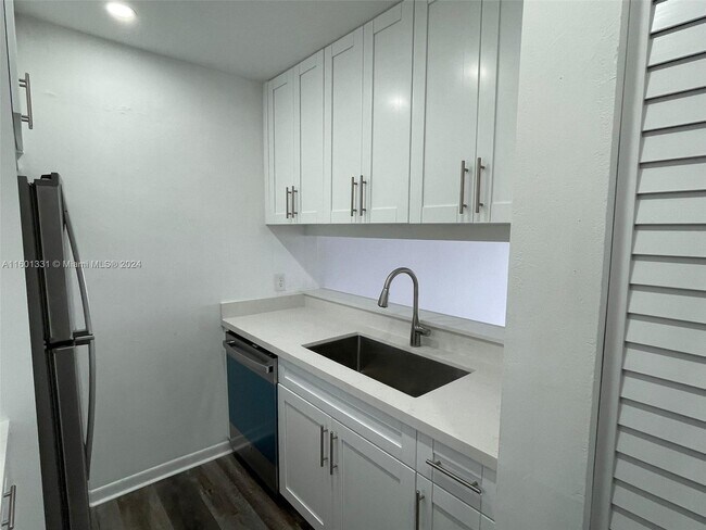 Foto del edificio - 3246 NW 103rd Terrace