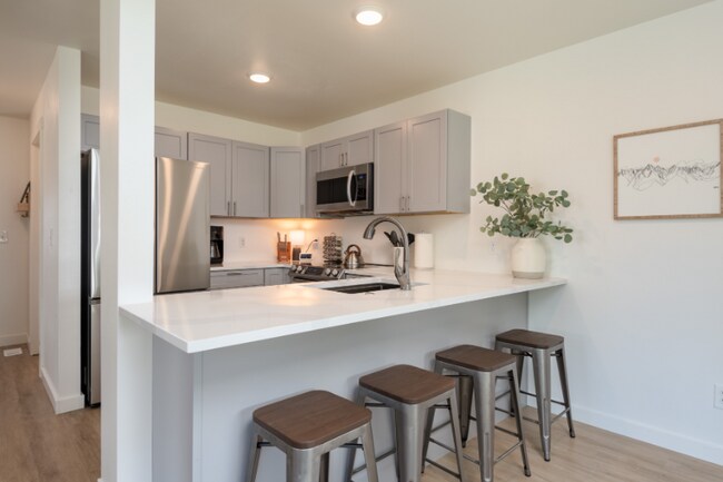 Building Photo - 1310 Mitchell St