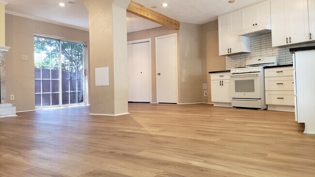 Foto del edificio - 409 Ridgeway St
