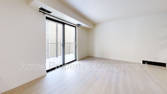 Foto del edificio - 205 E Arbor Ave