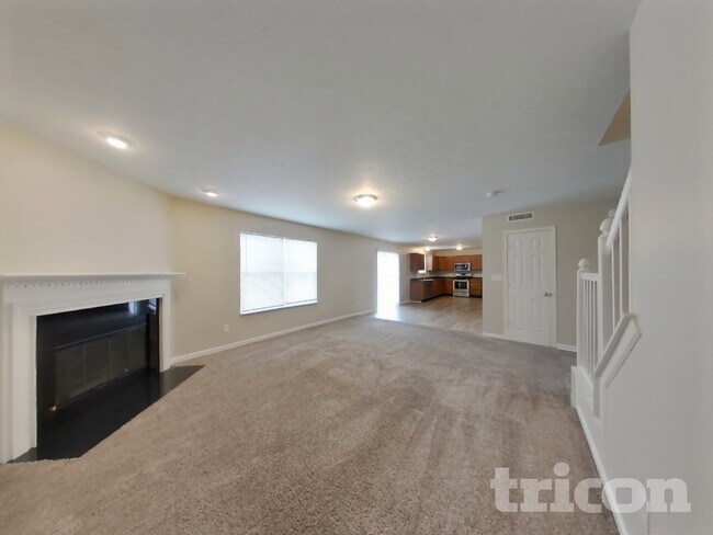 Foto del edificio - 749 Mozart Dr