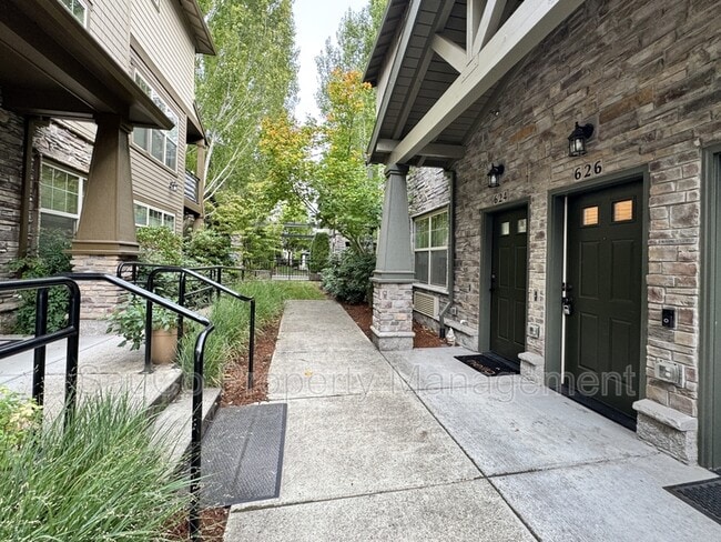 Foto del edificio - 626 NE Newstead Ln