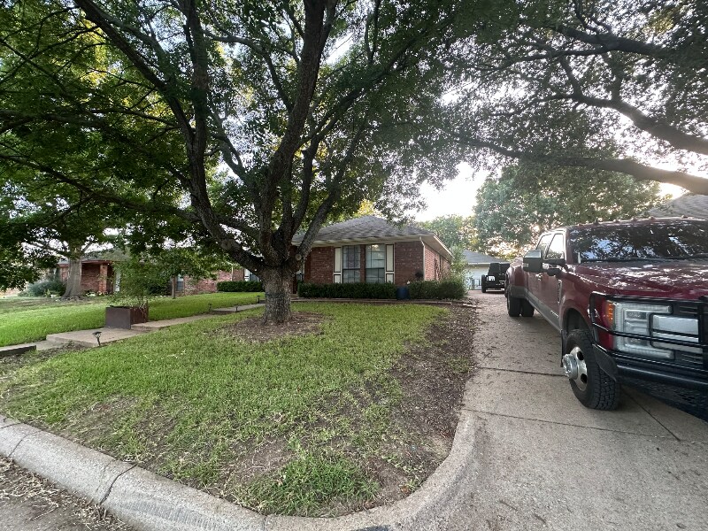 Foto principal - 5208 Stagetrail Dr