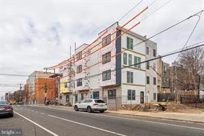 Building Photo - 601 N 34th St