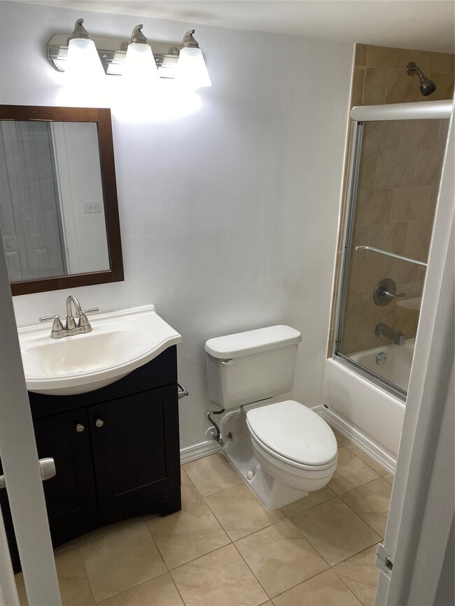 Building Photo - 14201 SW 88th St