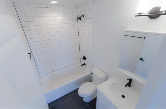 Foto del edificio - 417 W North Ave