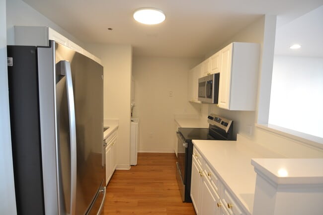 Interior Photo - Landmark Square Apartments