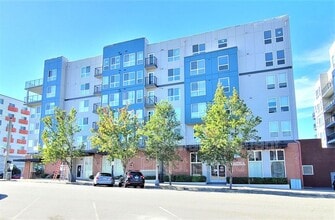 Building Photo - 2824 Grand Ave