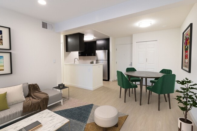 Building Photo - Private Suites Co-Living at Entrada Landing