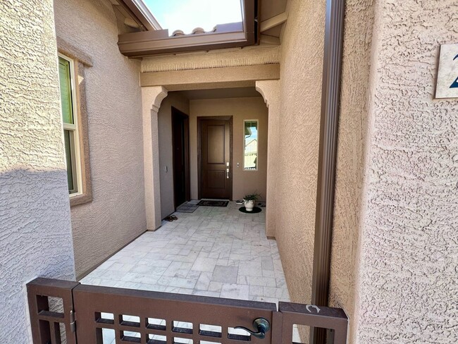 Building Photo - 2355 E Fandango Dr