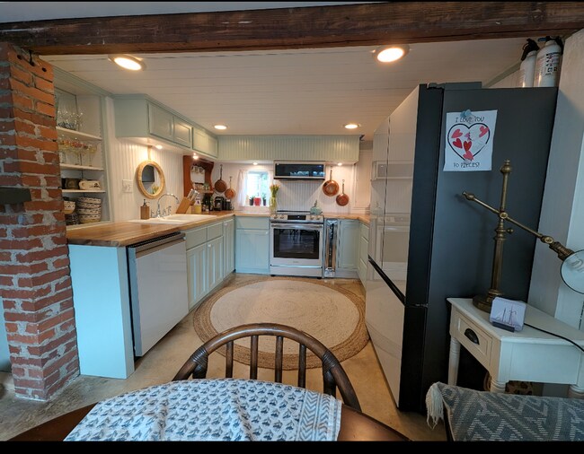 Foto del edificio - 403 E 53rd St