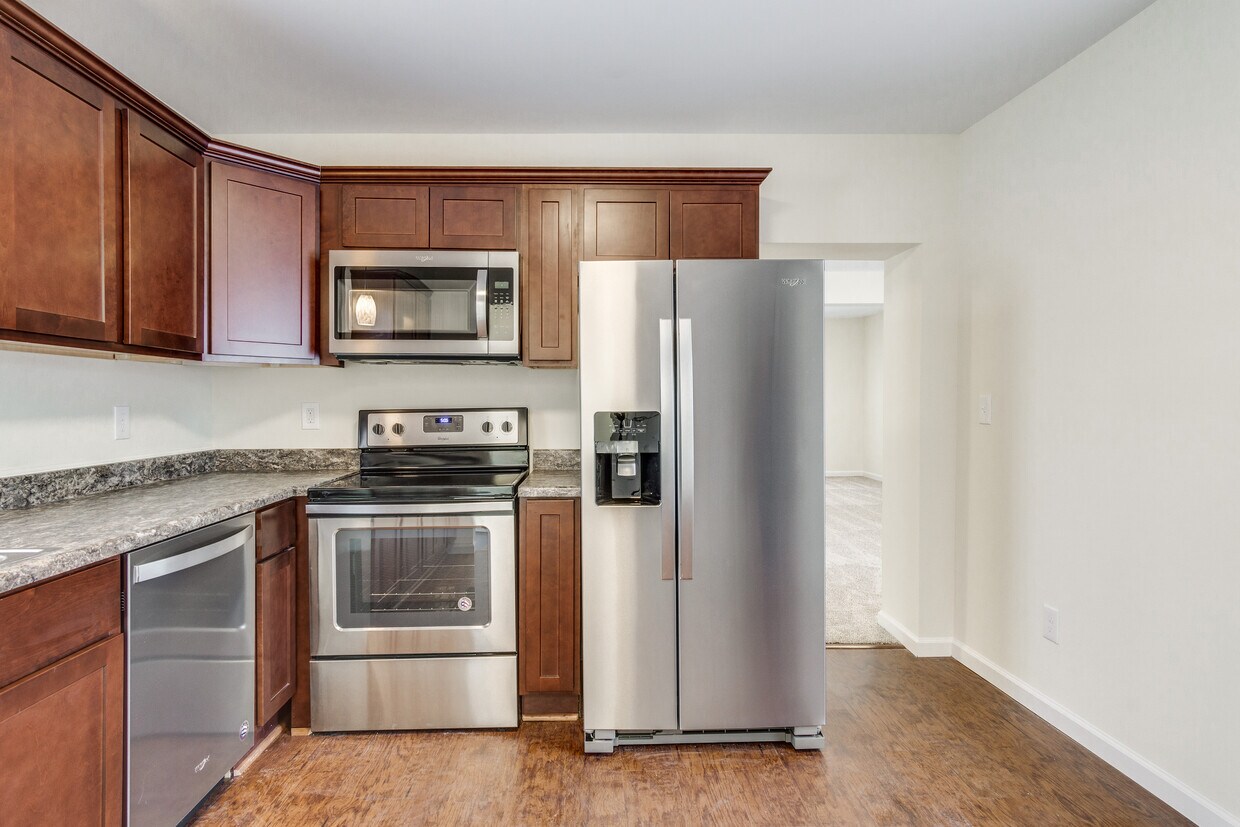 KITCHEN - 2365 Welch Rd