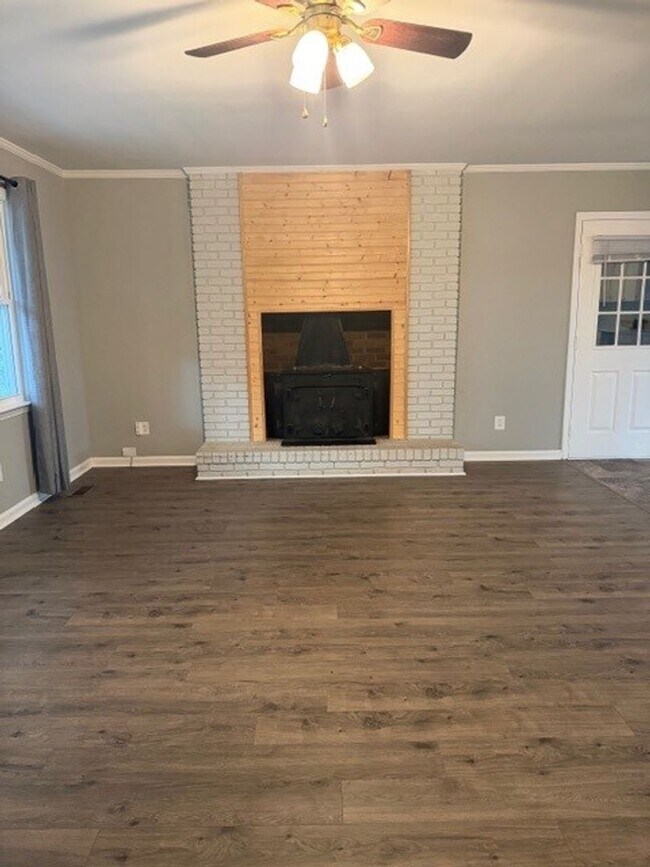 Foto del edificio - 3 Bed/2 Bath Home in Goldsboro