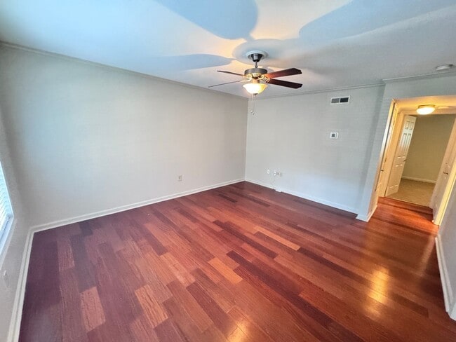 Building Photo - 2BR/1BA For Rent