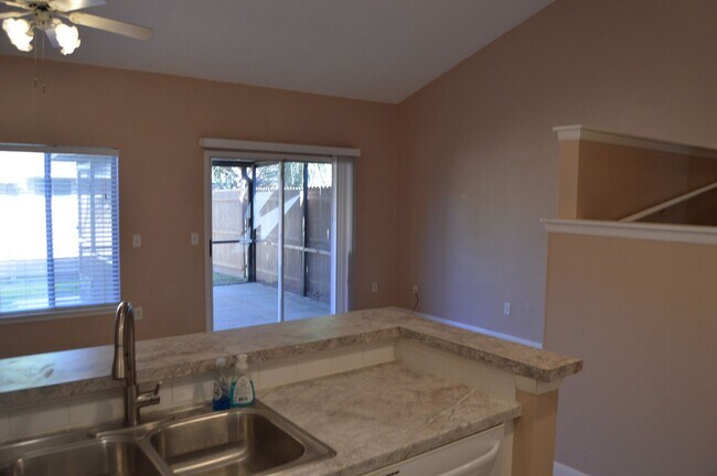 Foto del edificio - Charming 3-Bedroom Home for Rent in Winter Garden, FL