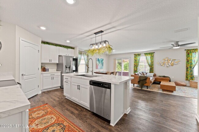 Foto del edificio - 11476 Sheepshead Ln