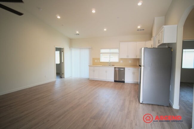 Building Photo - 8400 Frankie Lou St