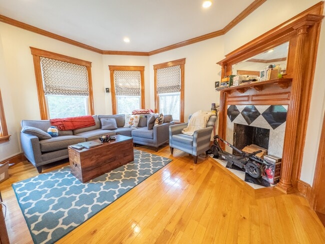 Photo - 12 St Paul St Townhome