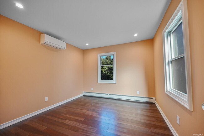 Foto del edificio - 146 Lowell Ave