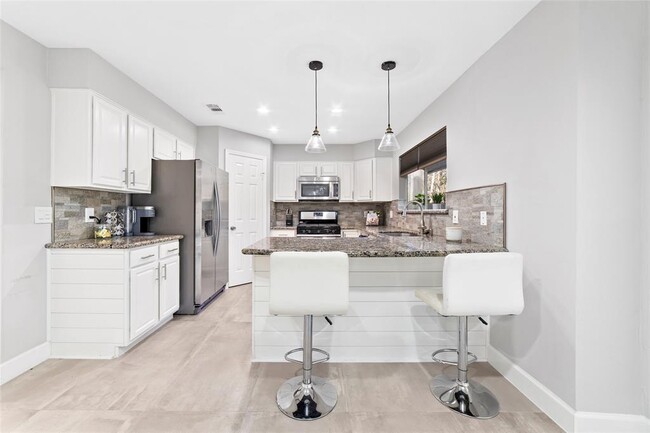 Foto del edificio - 183 N Village Knoll Cir