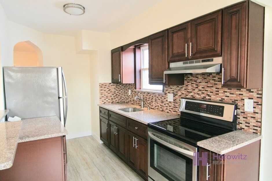 Foto principal - 47-17-47-28 28th Ave