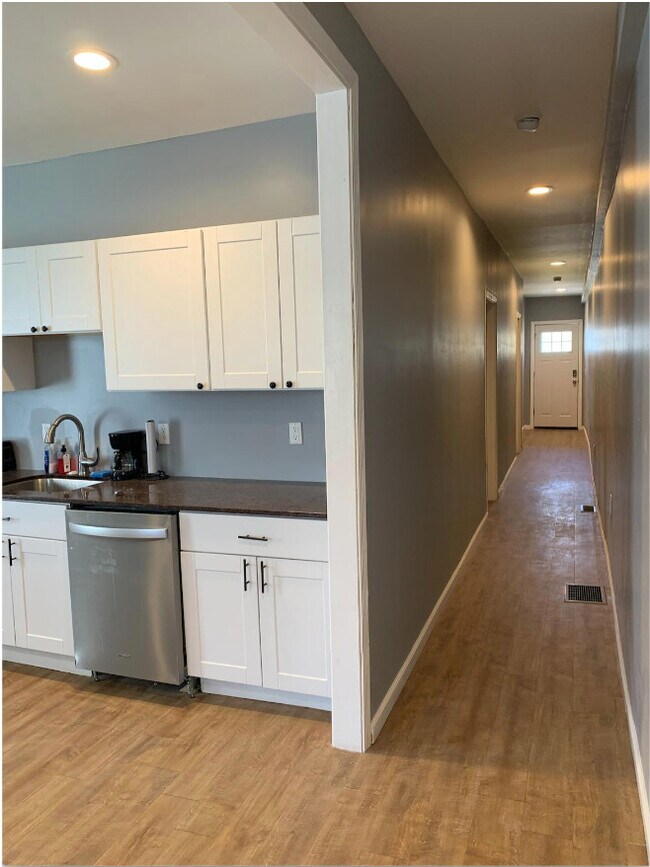 Foto del edificio - 335 N Aiken Ave