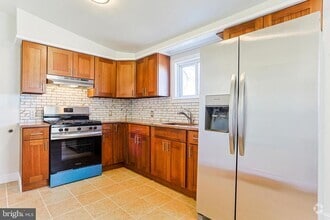 Building Photo - 349 S Springfield Rd