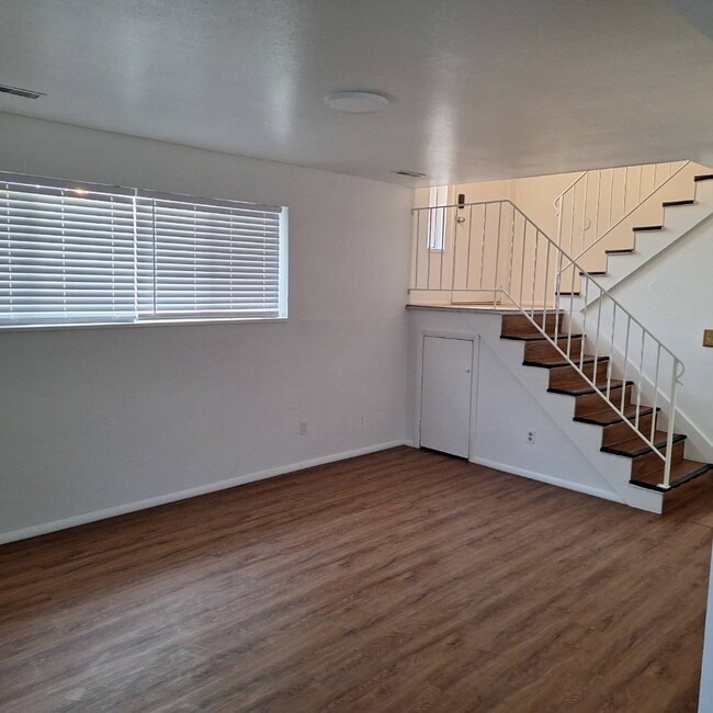Foto del edificio - 1073 N 185 W