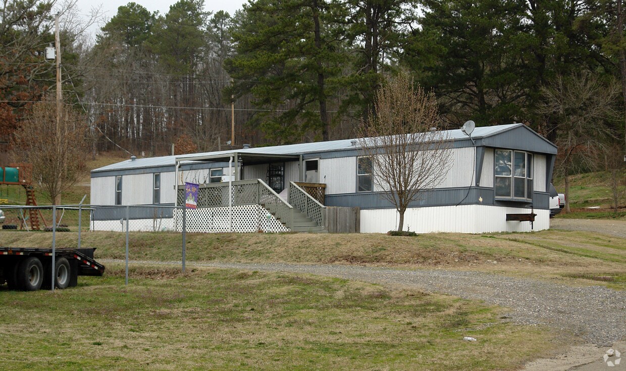 Primary Photo - 2345 E Grand Ave
