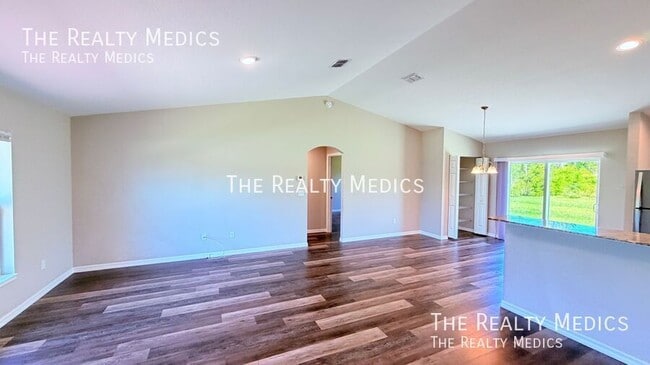 Foto del edificio - 15629 SW 46th Ave Rd