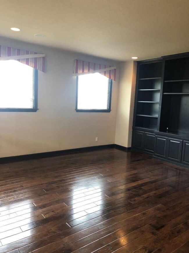 Foto del edificio - 2411 Greger St