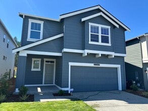 Building Photo - 2209 Trailside Dr NE