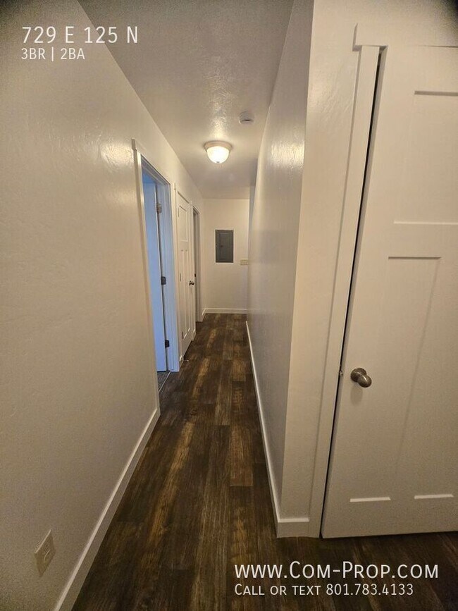 Foto del edificio - 729 E 125 N St