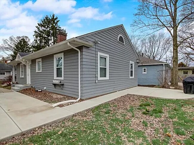 Foto del edificio - 528 W 43rd St