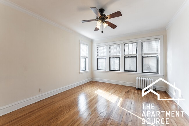 Foto del edificio - 4725 N Leavitt St