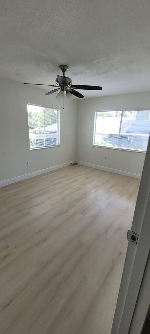 Foto del edificio - *** Beautiful 3 Bedroom 1.5 Bathroom Town ...