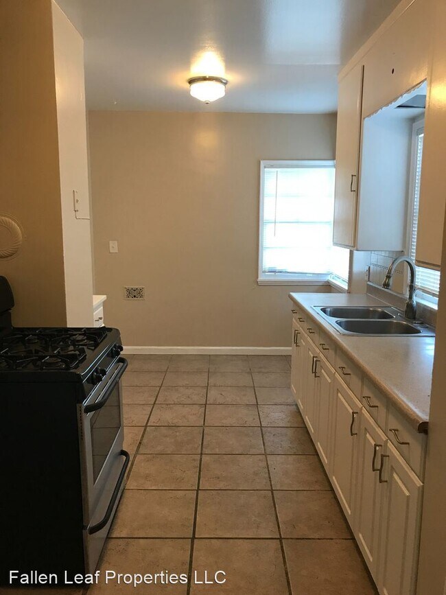 Foto del edificio - 2 br, 1 bath House - 8010 Ney Ave