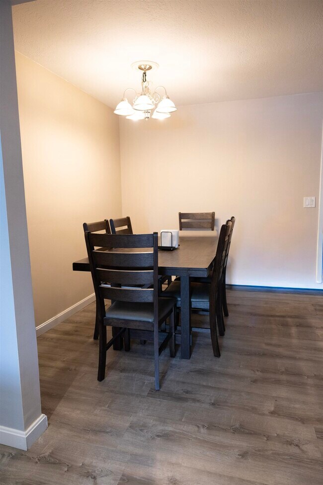 Foto del edificio - 3 Fairfax Ave