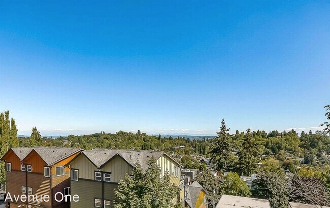 Building Photo - 2 br, 2 bath House - 206 25th Ave East #3