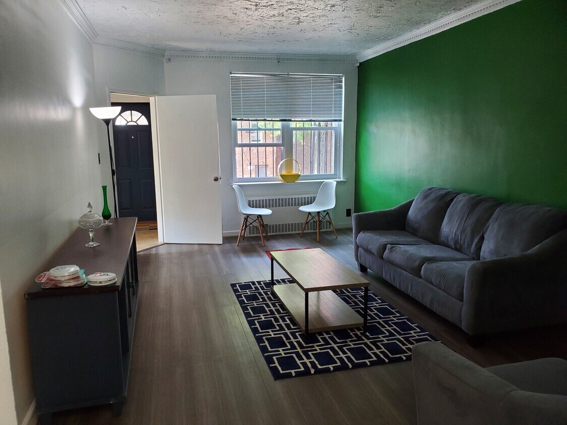 Photo - 615 E 55th St (Brooklyn, NY)