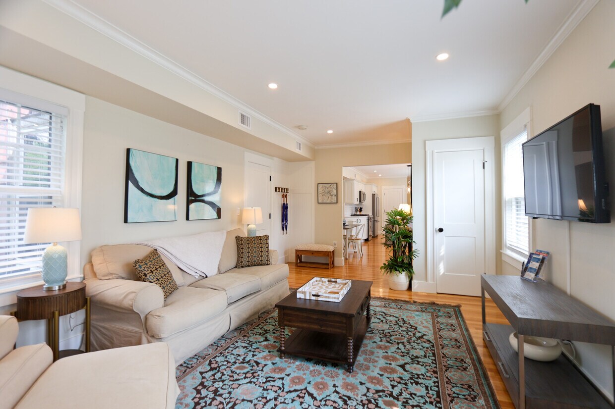 247 Savin Hill Ave, Boston, MA 02125 Condo for Rent in Boston, MA