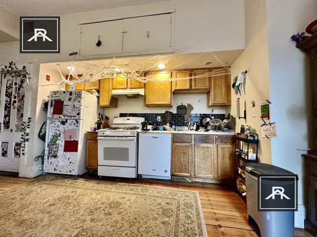 8 bedroom in Allston MA 02134 - 8 bedroom in Allston MA 02134 Apartment