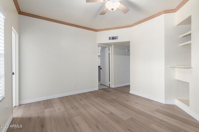 Foto del edificio - 1126 W Elliot Rd