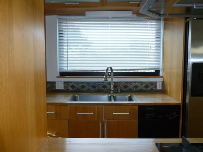 Foto del edificio - 4160 W 163rd St