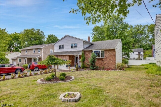 Building Photo - 20 Haller Rd