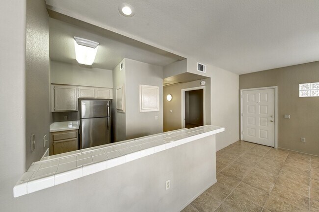 Foto del edificio - 2251 Wigwam Pkwy