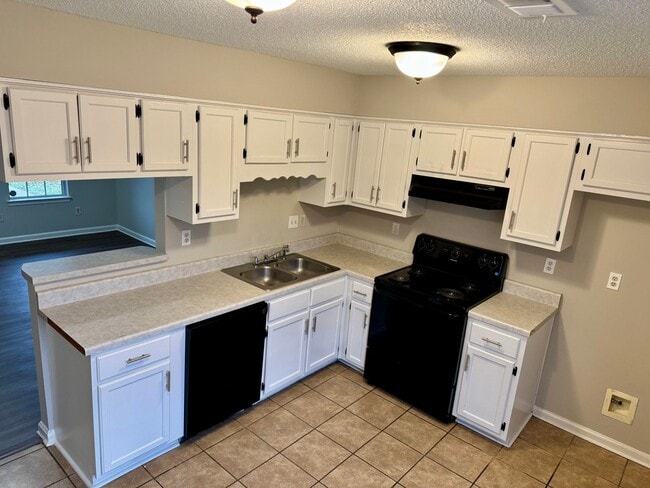 Photo - 2928 Churchwell Dr House