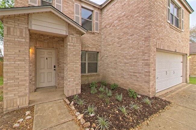 Building Photo - 2207 Waizel Way